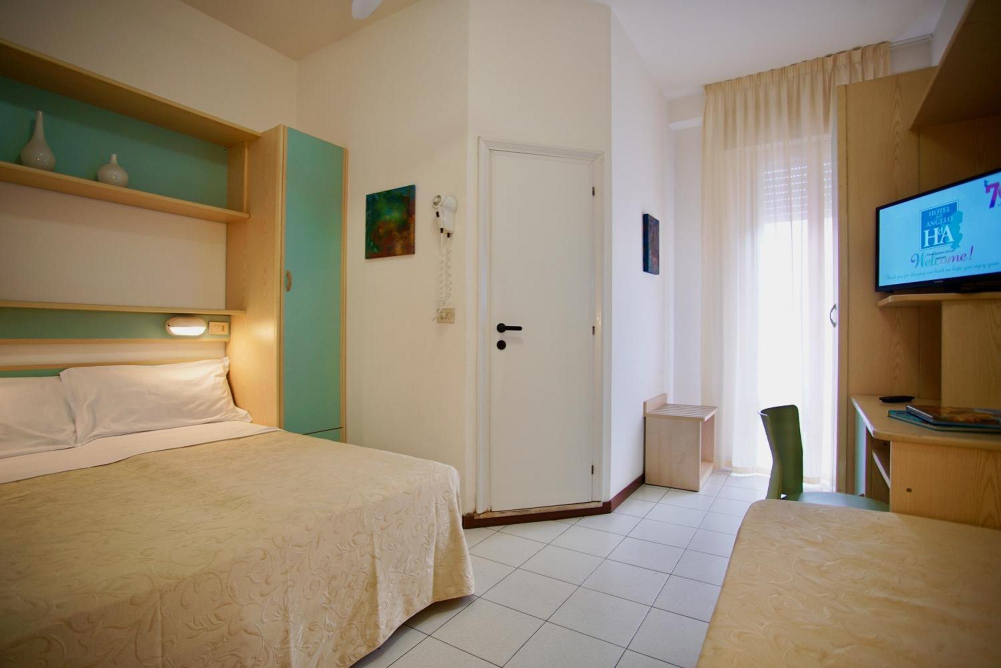 Hotel Dell'Angelo Rímini Exterior foto